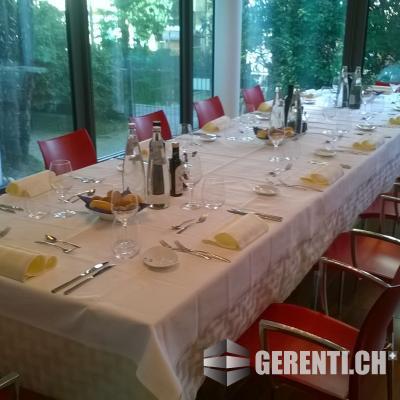 Andrea - Cameriere - Uomo  - 44 anni