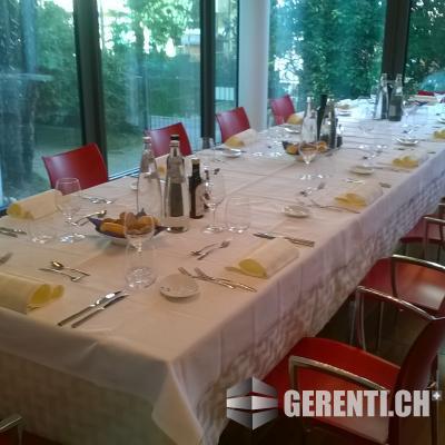 Andrea - Cameriere - Uomo  - 46 anni